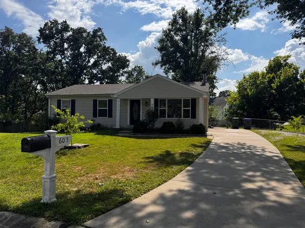 605 Big Timber Ln, O'Fallon, MO 63368
