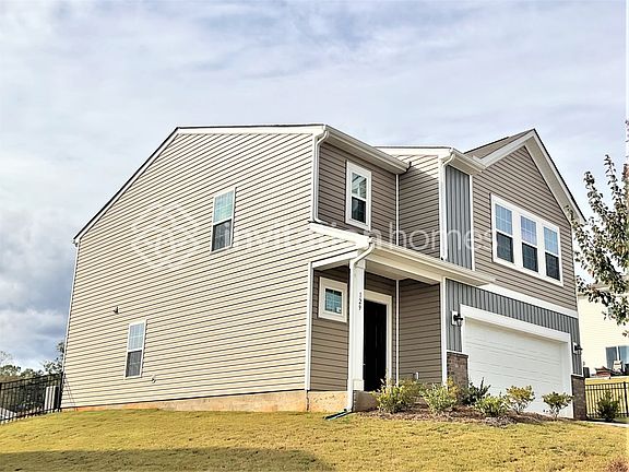3rd image of 129 Parson Ln