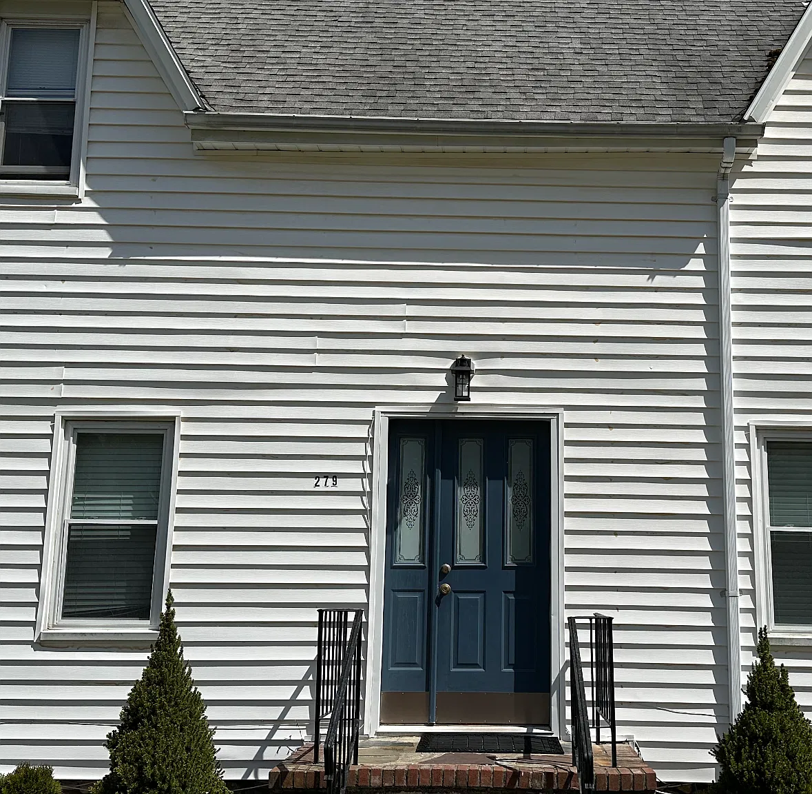 279 N Bedford St — Photo 1