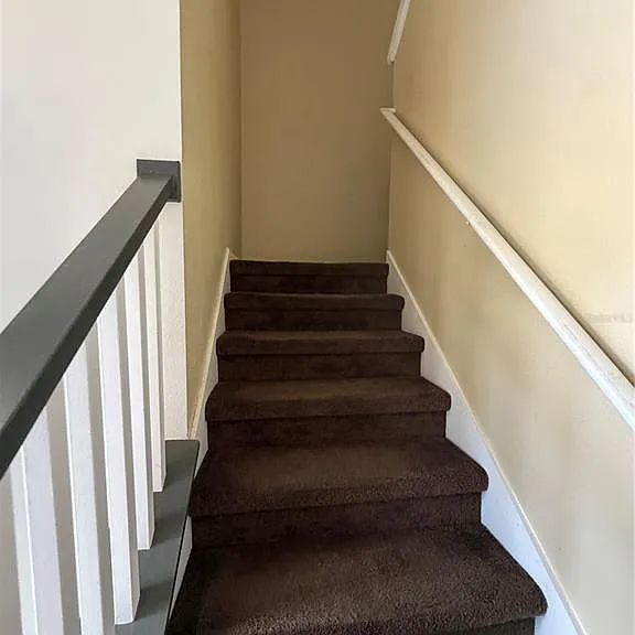567 Hummingbird Ct — Photo 10