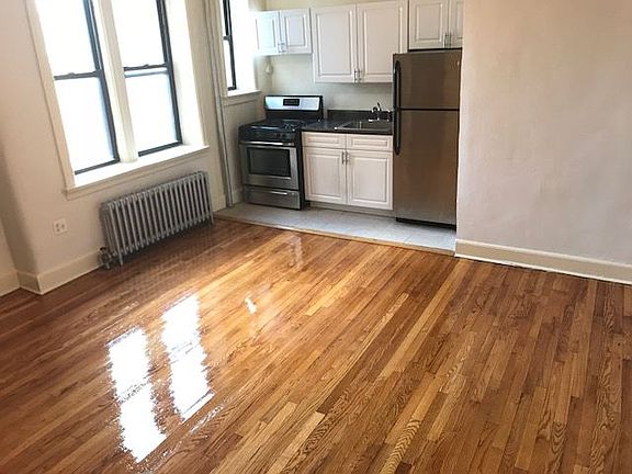 2nd image of 4536 39th Pl APT 6D