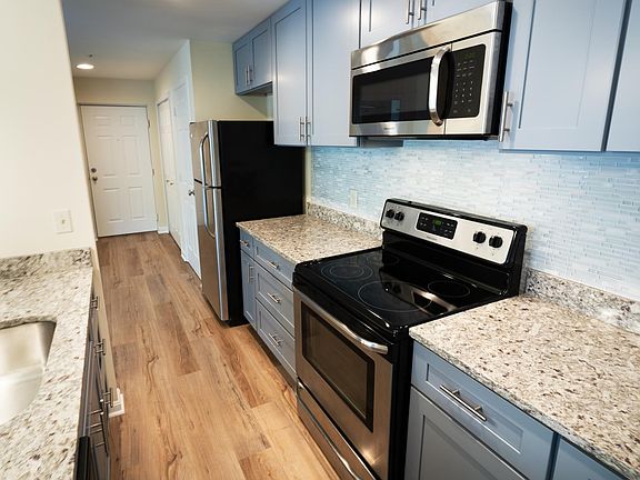 2nd image of 9804 Lake Pointe Ct APT 202