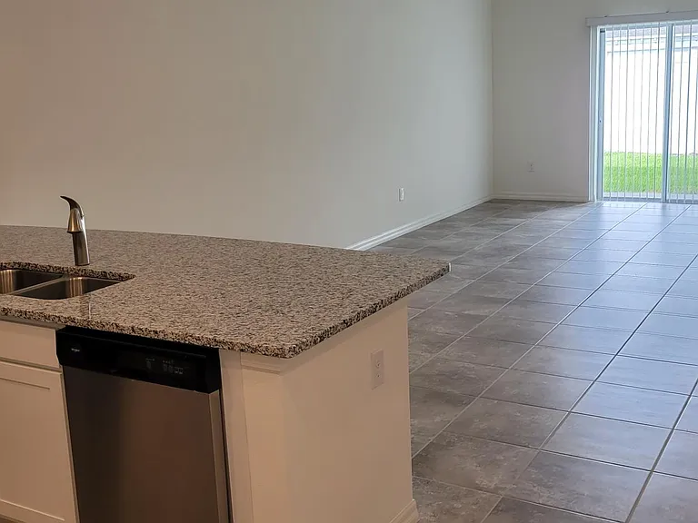 2740 Hogan Dr — Photo 2