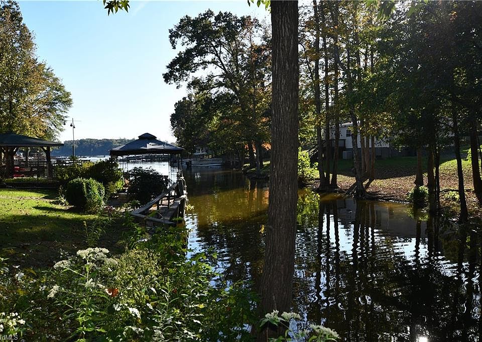 1st image of 494 High Rock Shores Dr