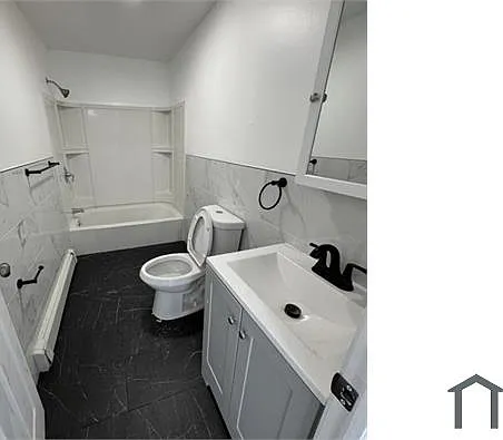 413 E Main St #7 — Photo 8