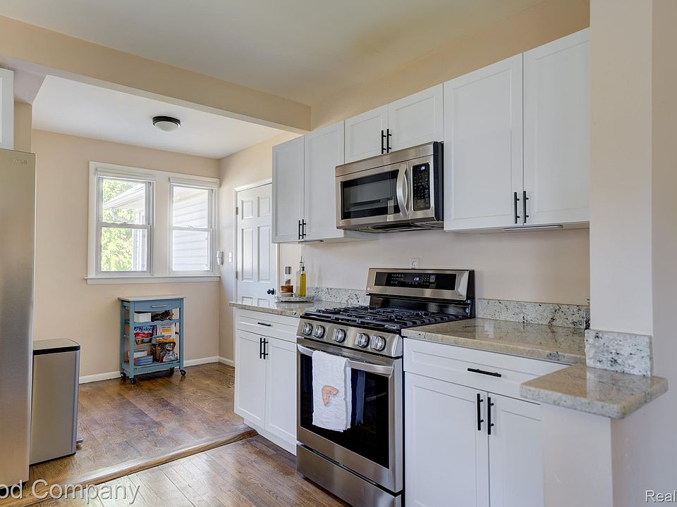 215 E Hazelhurst St, photo 13