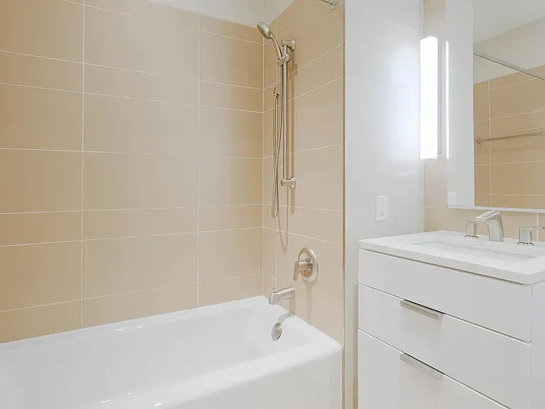 50 E 28th St #2D — Photo 40