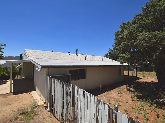 3rd image of 2700 N Panorama Dr