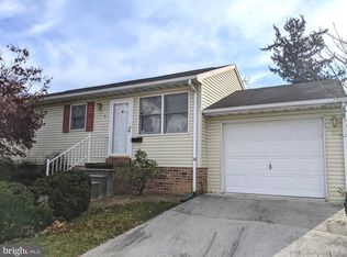 6 Academy St, Hanover, PA 17331