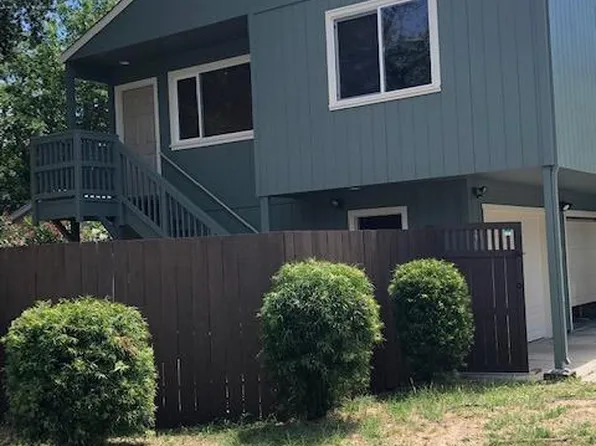 40 3rd St, Windsor, CA 95492
