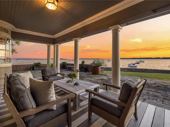 221 Hope St Unit 2, Bristol, RI 02809