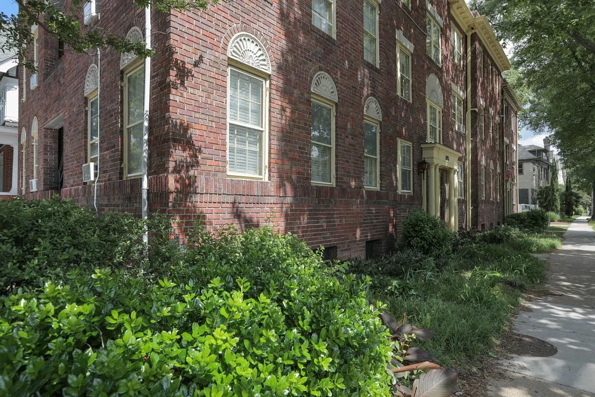 1003 Colley Ave — Photo 1