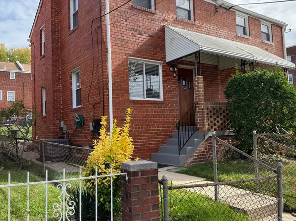 374 Chaplin St SE, Washington, DC 20019