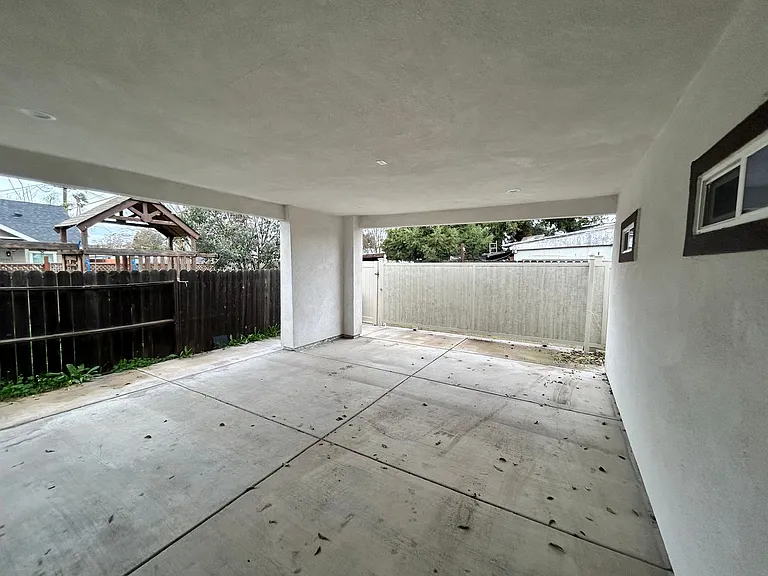 1527 W Orangeburg Ave — Photo 30