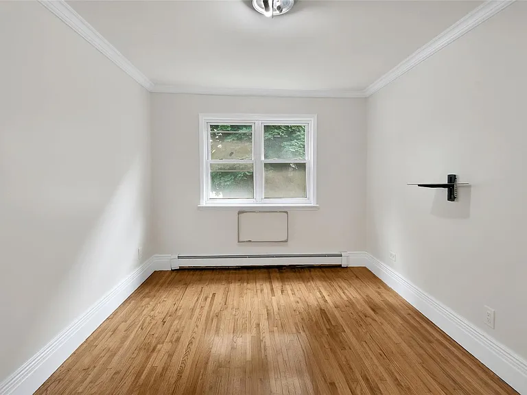 4392 Carpenter Ave #2 — Photo 17