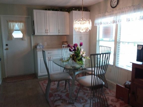 5th image of 131 Village Ct