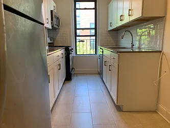 Rented by Hillel Realty Group