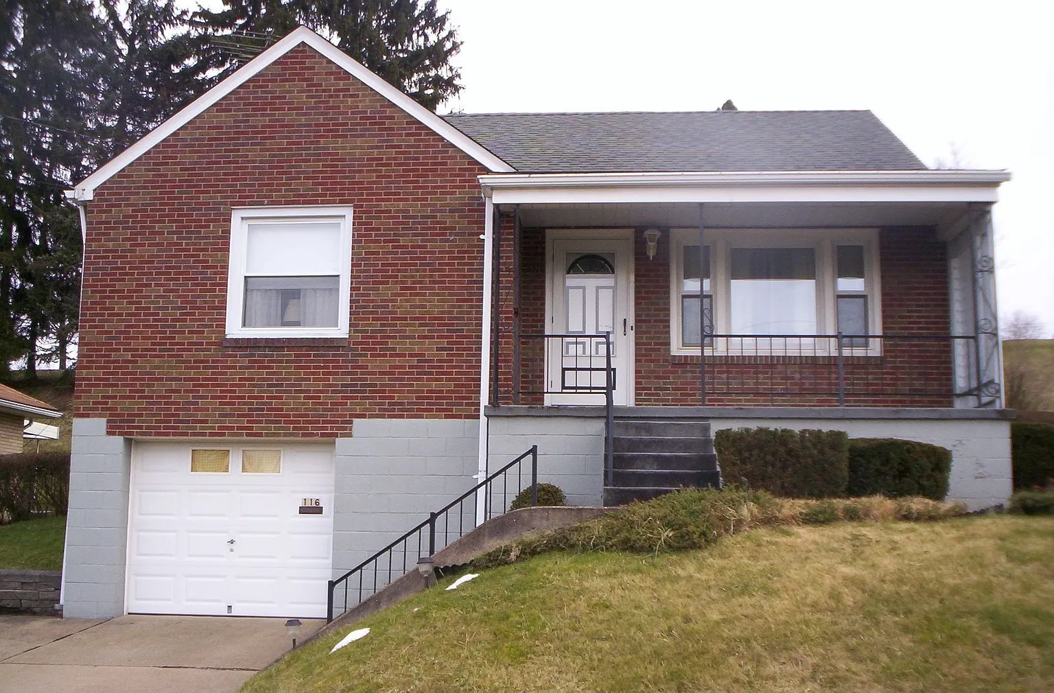 116 Kathleen Way photo 1