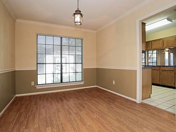 5th image of 7615 Frostwood Valley Ct