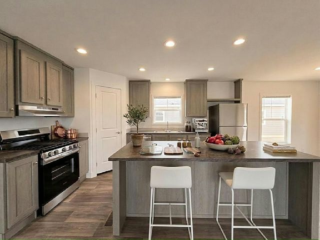 1st image of 531 Walleye Rd #206