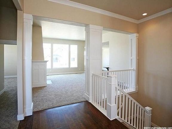4th image of 187 E Bayview Cir