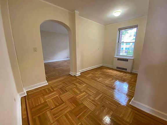 3rd image of 70-01 113th St #22E