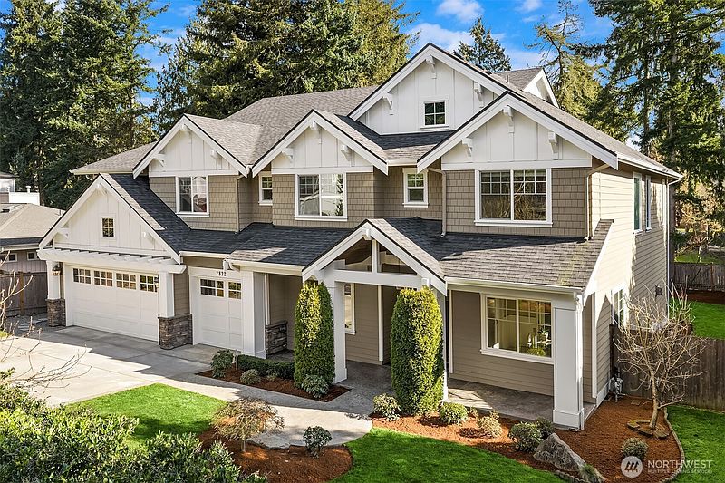 3rd image of 2832 109th Avenue SE