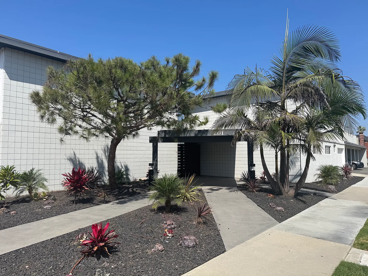 1 bed, $2,195 — Photo 1