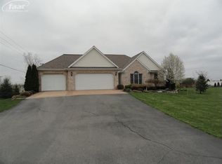 2405 E Baldwin Rd, Grand Blanc, MI 48439