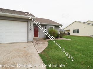 1503 Flagstone Dr, Fort Wayne, IN 46815