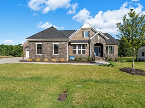 204 Chandler Ct, Easley, SC 29642