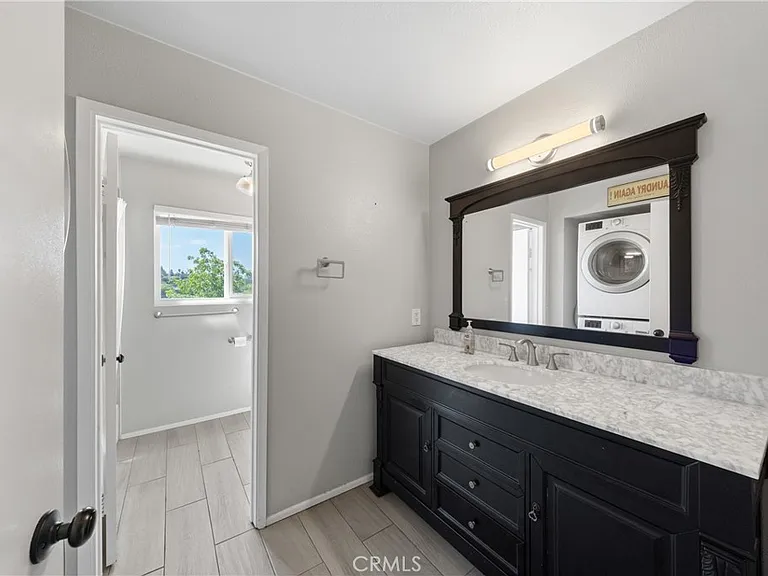 806 E 4th Ave #9 — Photo 20