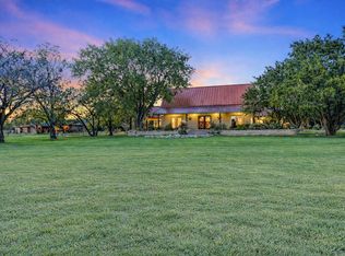 1005 County Road 414, Spicewood, TX 78669