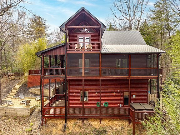2nd image of 133 Dallas Ln