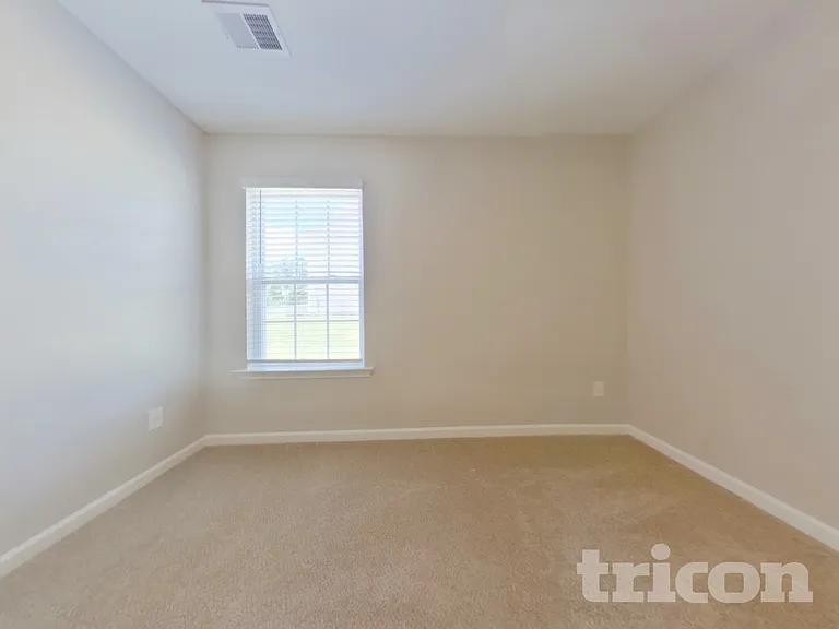 122 Denali Cir — Photo 13