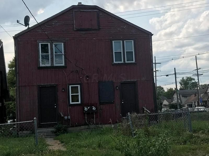 2nd image of 1672-1674 N Cleveland Ave