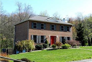 1st image of 828 Stonebridge Dr