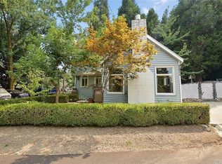 22877 Azalia Ln, Crestline, CA 92325