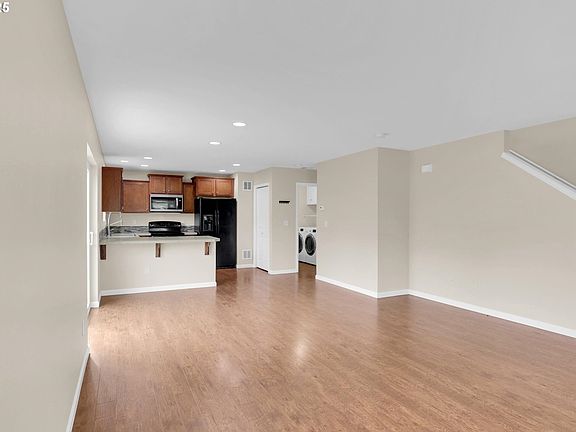 5th image of 4090 SE Lone Oak St