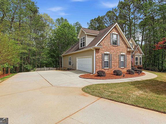 5th image of 25 Lyndhurst Way