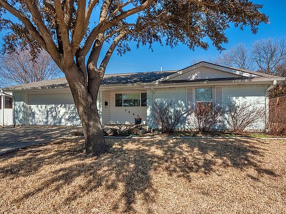3rd image of 3065 Windmill Ln