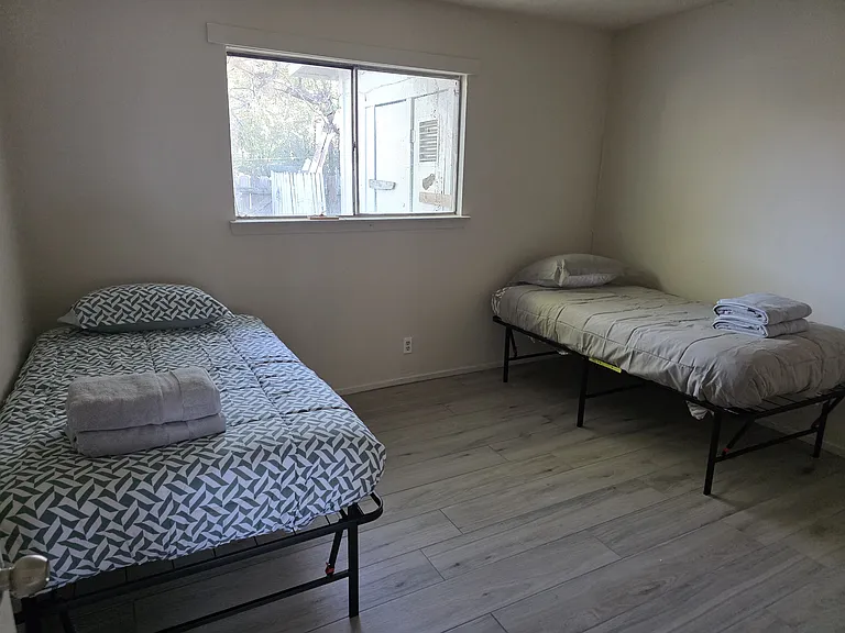 903 N Meadows Dr #C — Photo 14