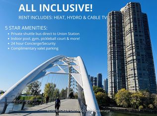 1 Palace Pier Ct #304, Toronto, ON M8V 3W9