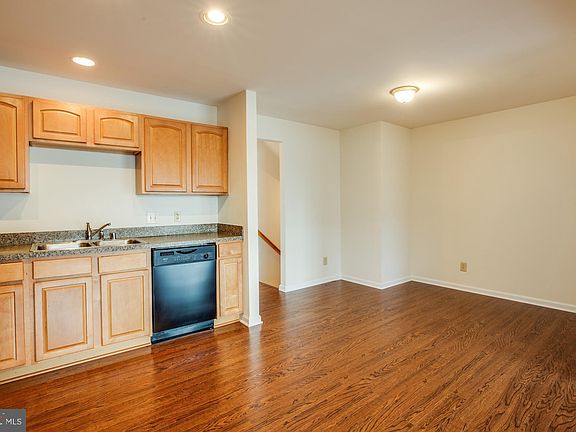 5th image of 7136 Wytheville Cir