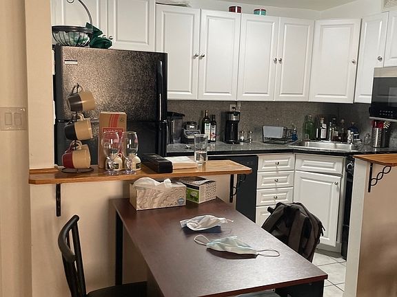 4th image of 32 W 86th St APT 2