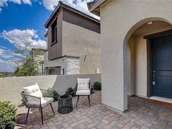 2nd image of 12131 Arrebol Ave