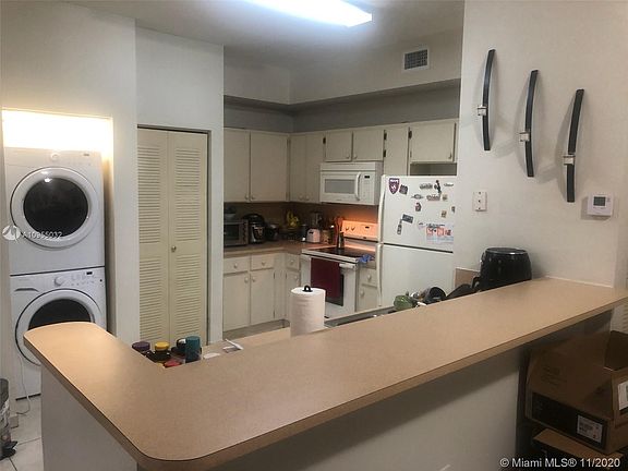 2nd image of 7200 NW 114th Ave APT 209