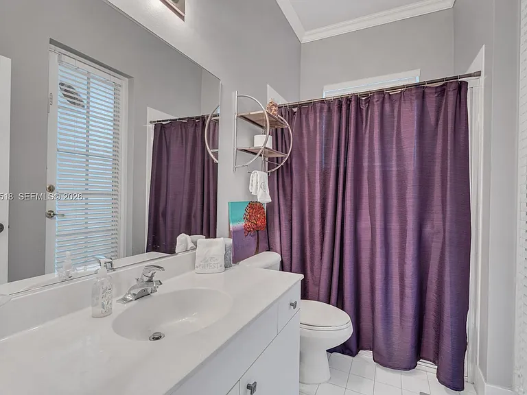 19500 SW 39th Ct — Photo 25