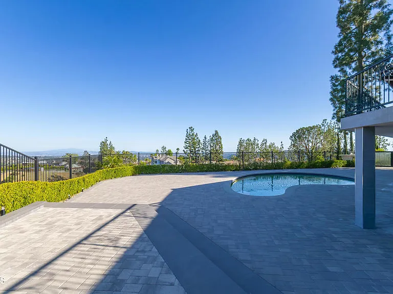 481 Starlight Crest Dr — Photo 47