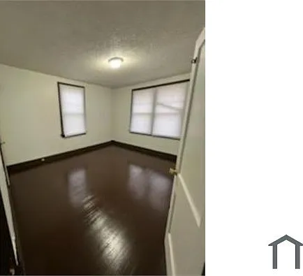 2409 McLaran Ave — Photo 3